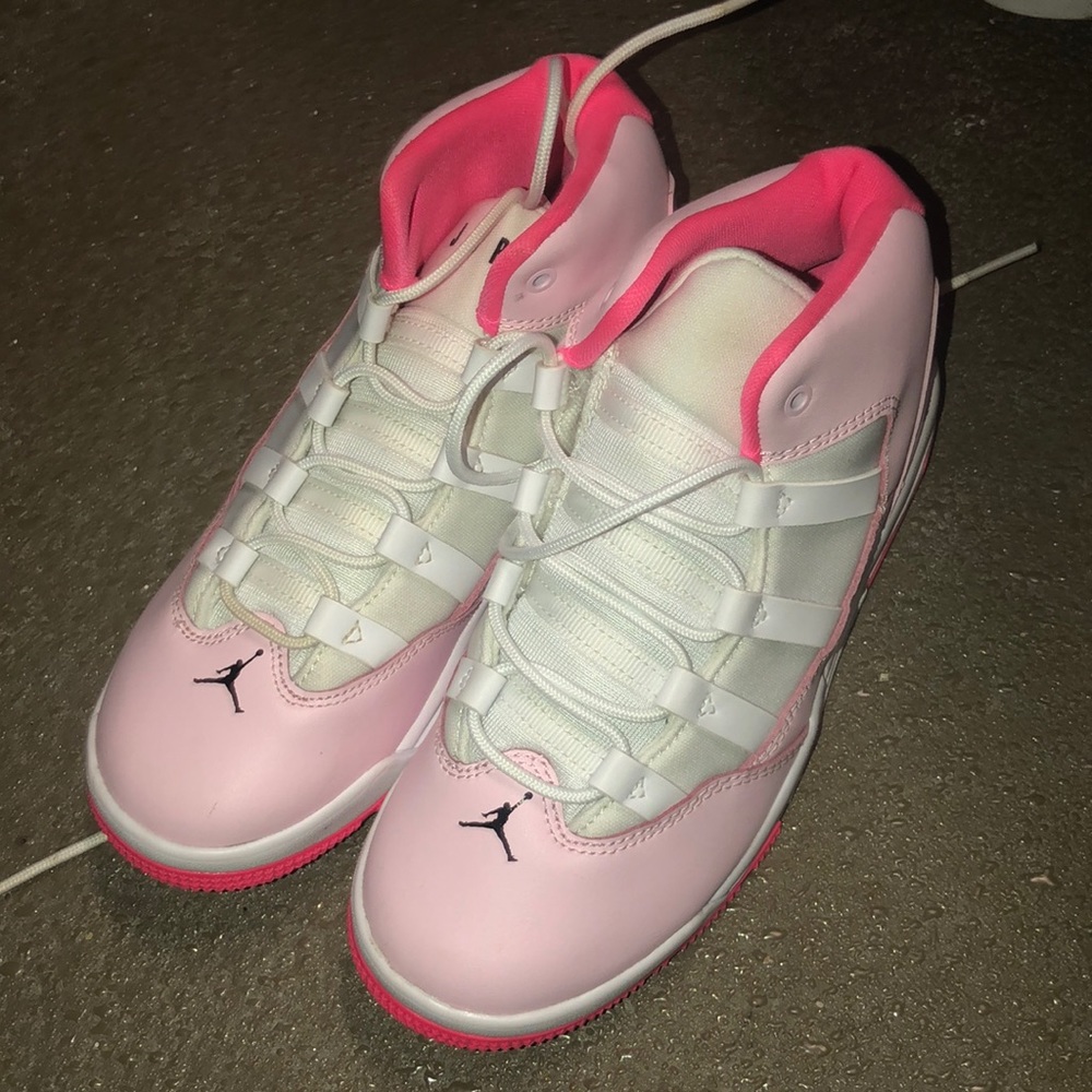 JORDAN MAX AURA